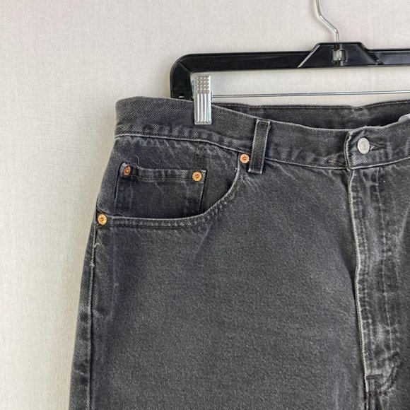 LEVI'S Black Denim Short - Picture 3 of 9